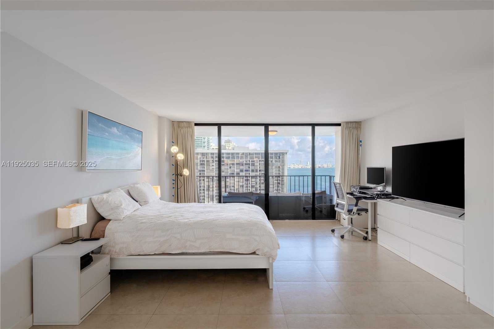 Small Image of 1925 BRICKELL AVE #D2006, Miami Number 14