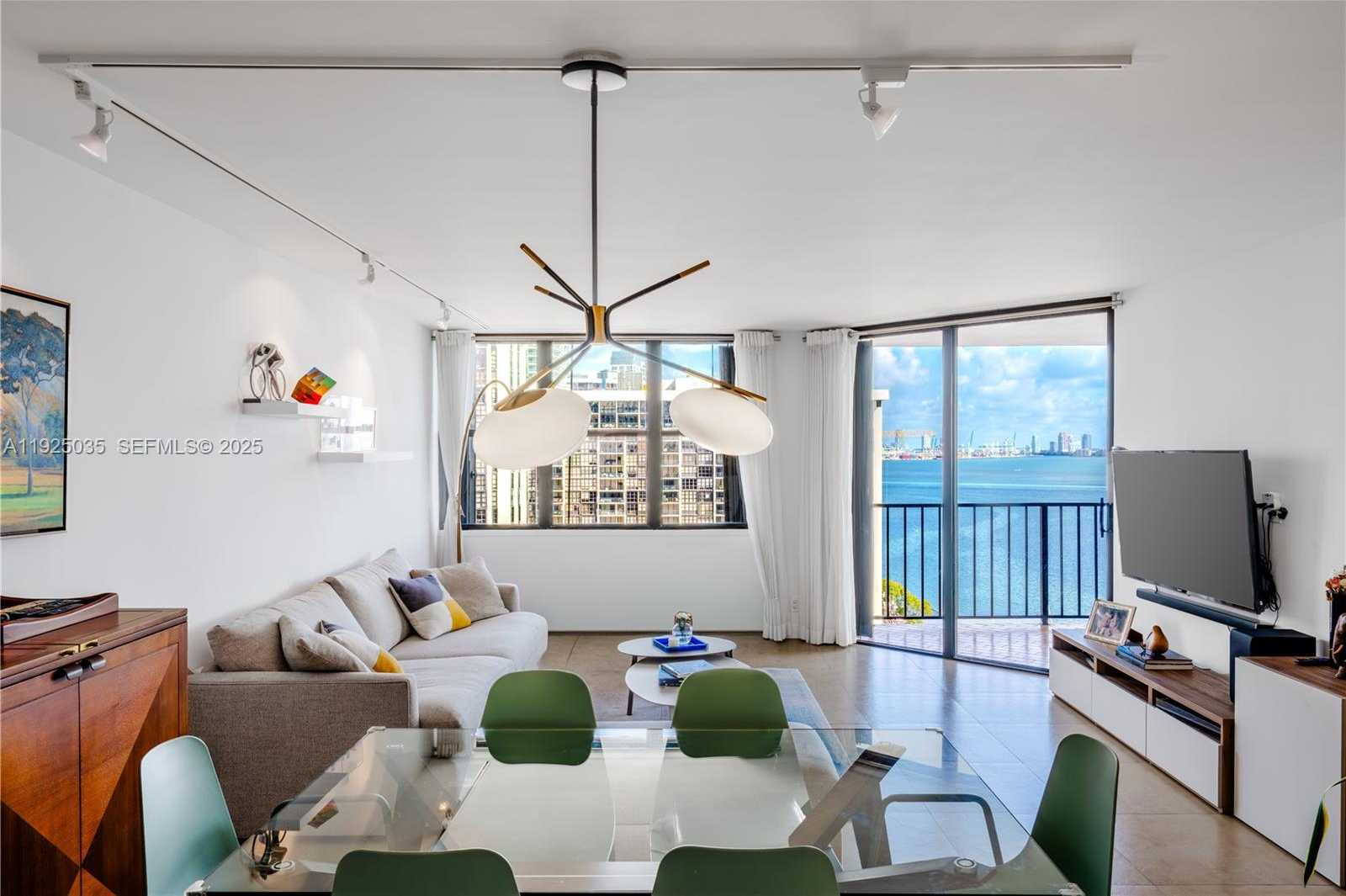 Small Image of 1925 BRICKELL AVE #D2006, Miami Number 3