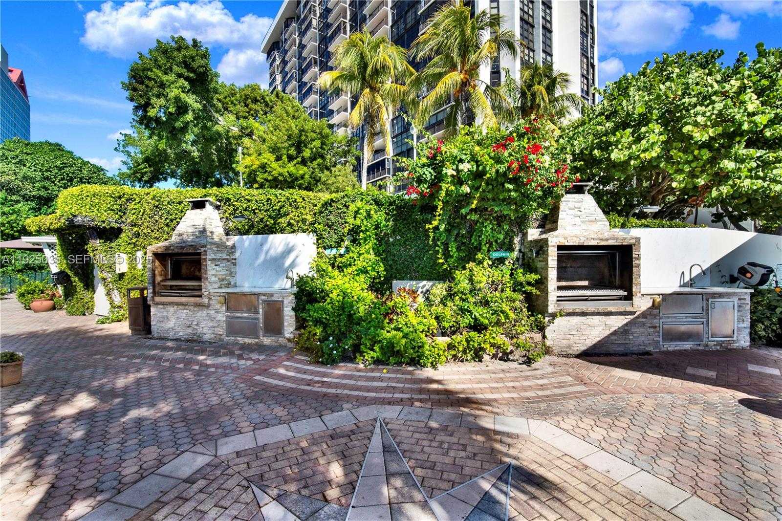 Small Image of 1925 BRICKELL AVE #D2006, Miami Number 37