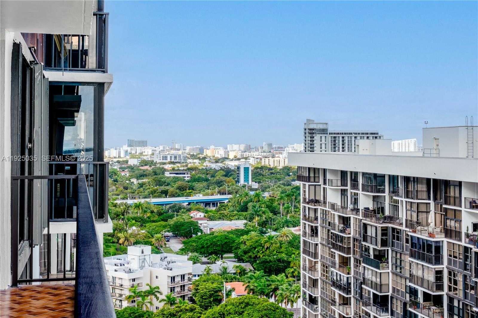 Small Image of 1925 BRICKELL AVE #D2006, Miami Number 8