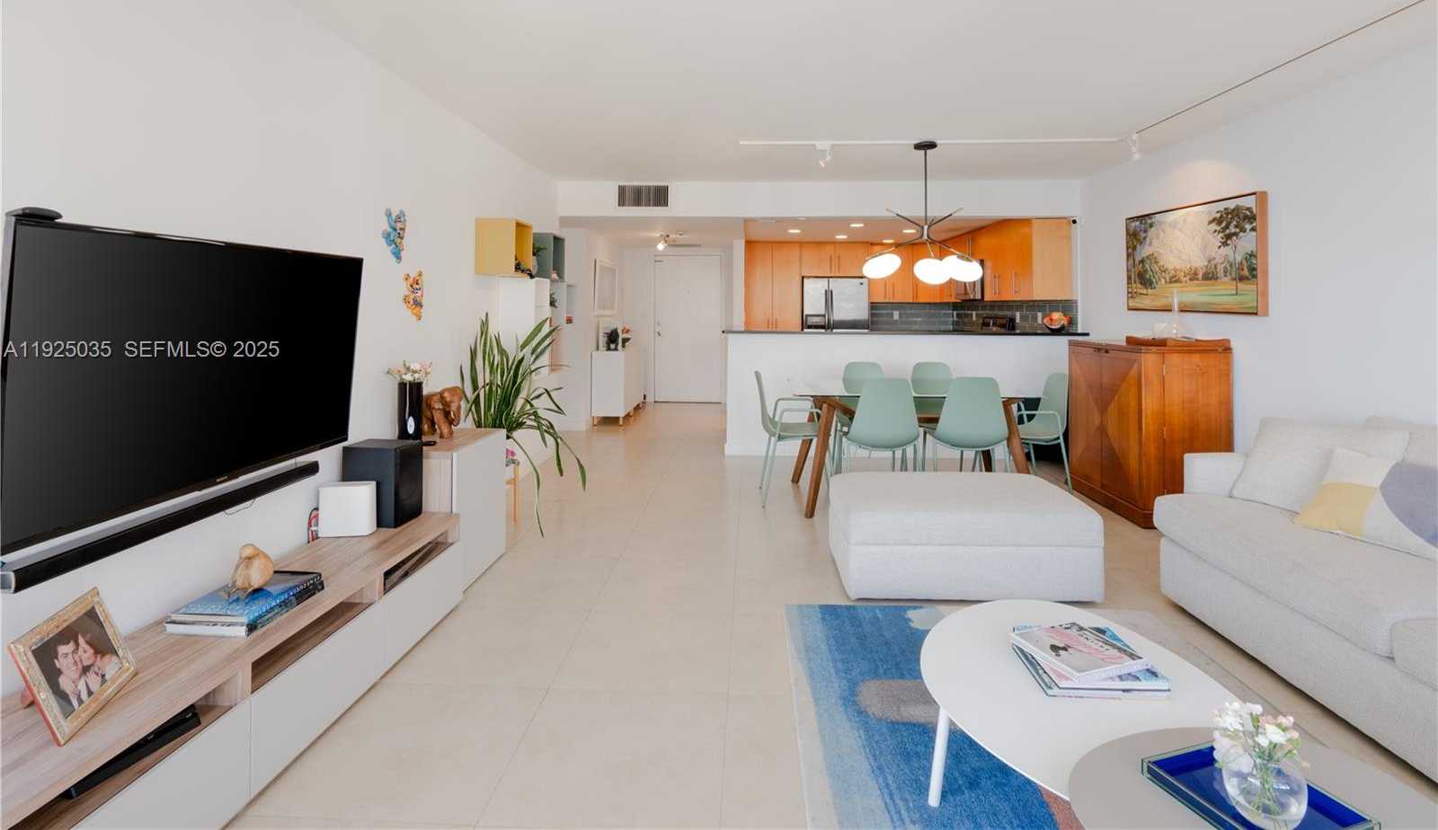 Small Image of 1925 BRICKELL AVE #D2006, Miami Number 9