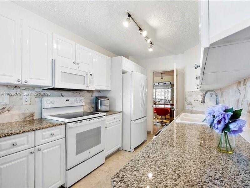 Small Image of 16711 COLLINS AVE #1604, Sunny Isles Beach Number 14