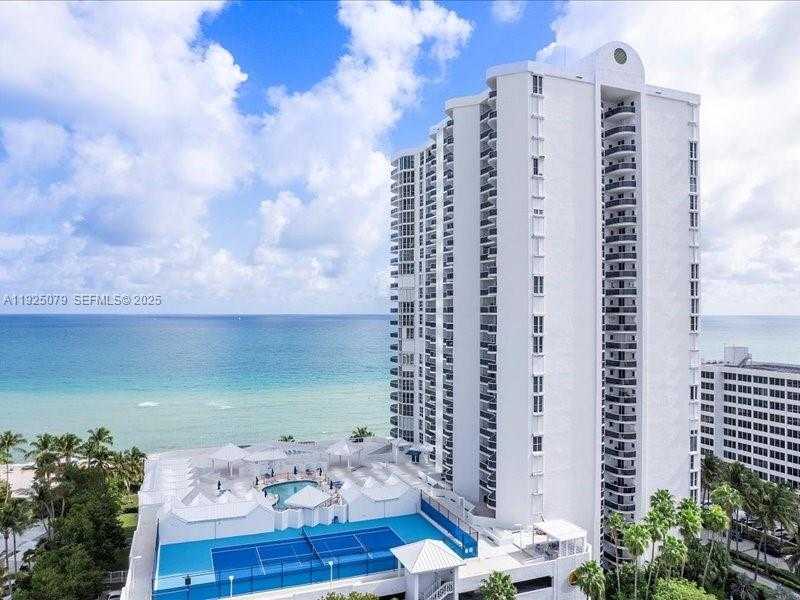 Small Image of 16711 COLLINS AVE #1604, Sunny Isles Beach Number 4