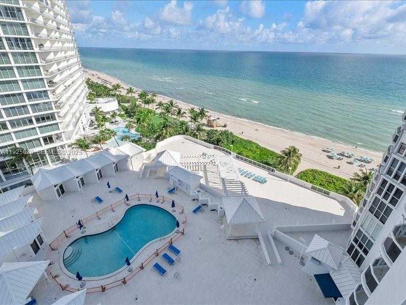 Small Image of 16711 COLLINS AVE #1604, Sunny Isles Beach Number 5