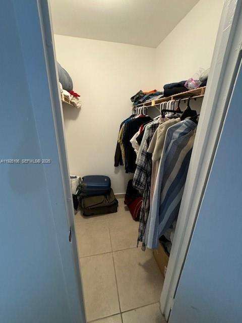 Small Image of 2001 ATLANTIC SHORES BLVD #105, Hallandale Beach Number 15