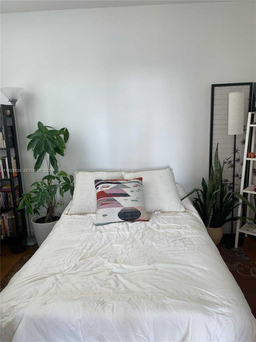 Small Image of 133 NORTH EAST 2ND AVE #1512, Miami Number 32