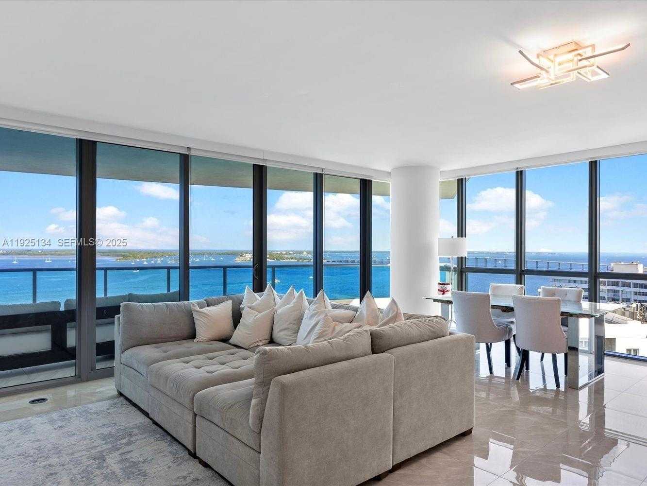 Small Image of 1331 BRICKELL BAY DR #1811, Miami Number 3