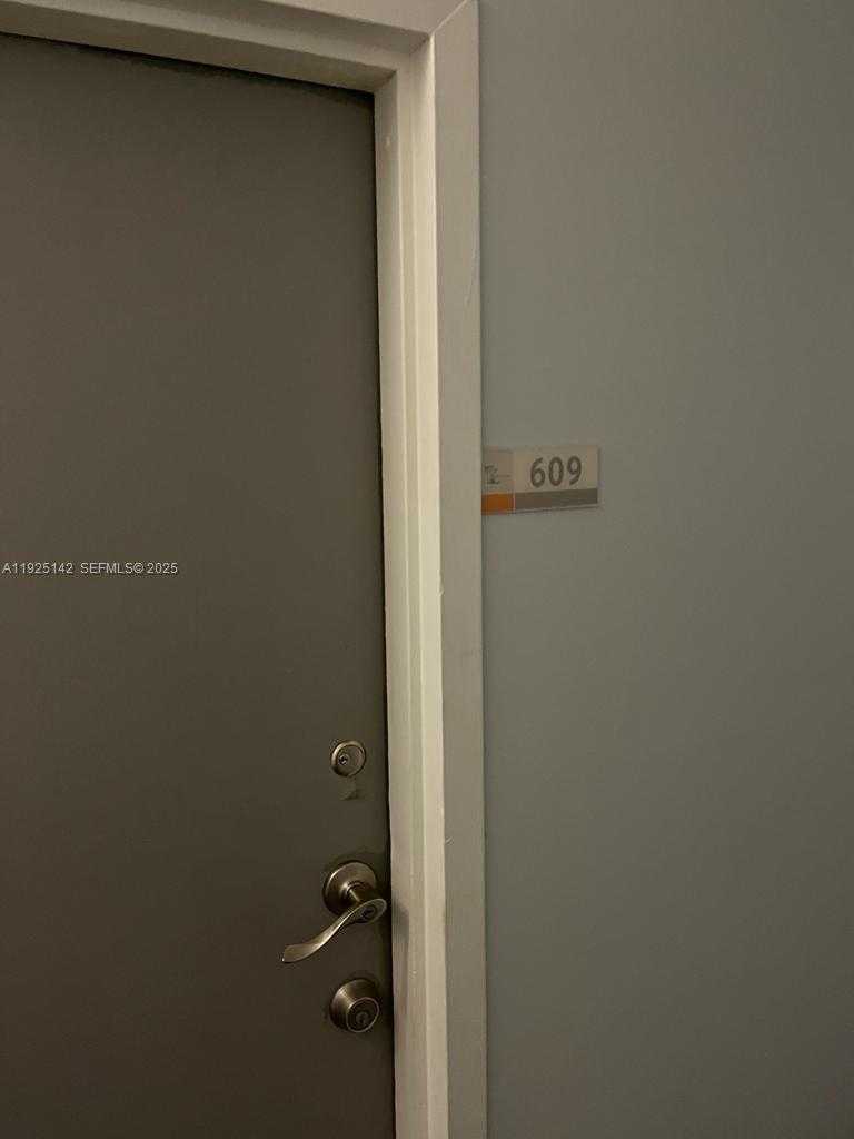 Small Image of 2020 NORTH EAST 135TH ST #609, North Miami Number 3