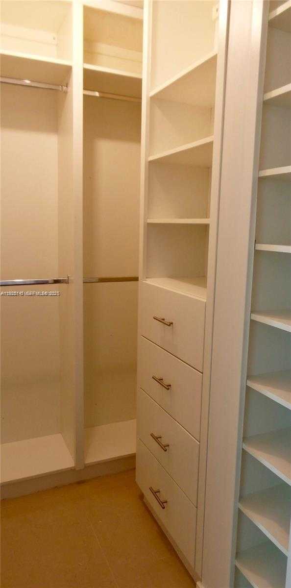 Small Image of 300 SOUTH BISCAYNE BLVD #3011, Miami Number 16