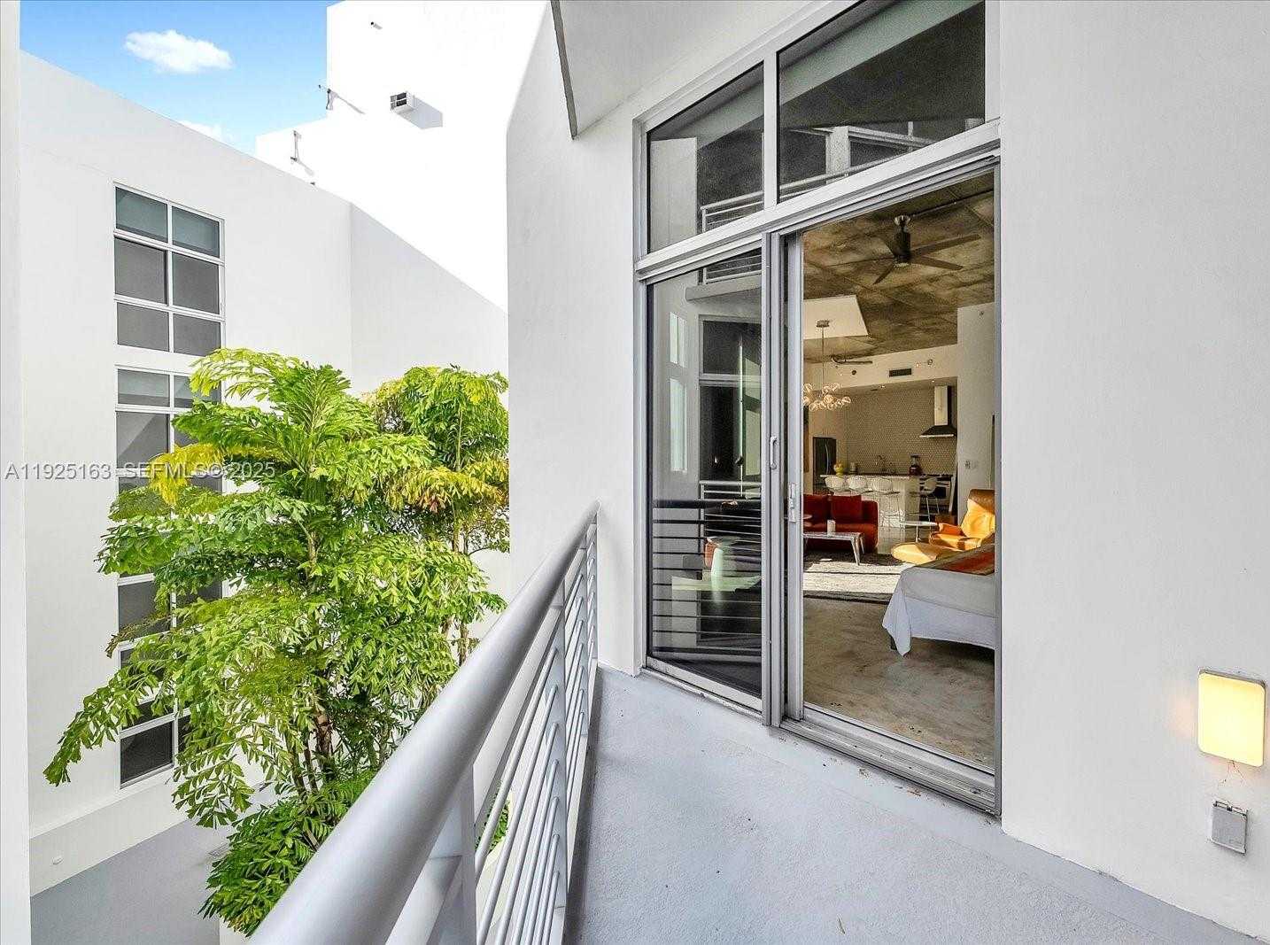 Small Image of 2001 MERIDIAN AVE #510, Miami Beach Number 11
