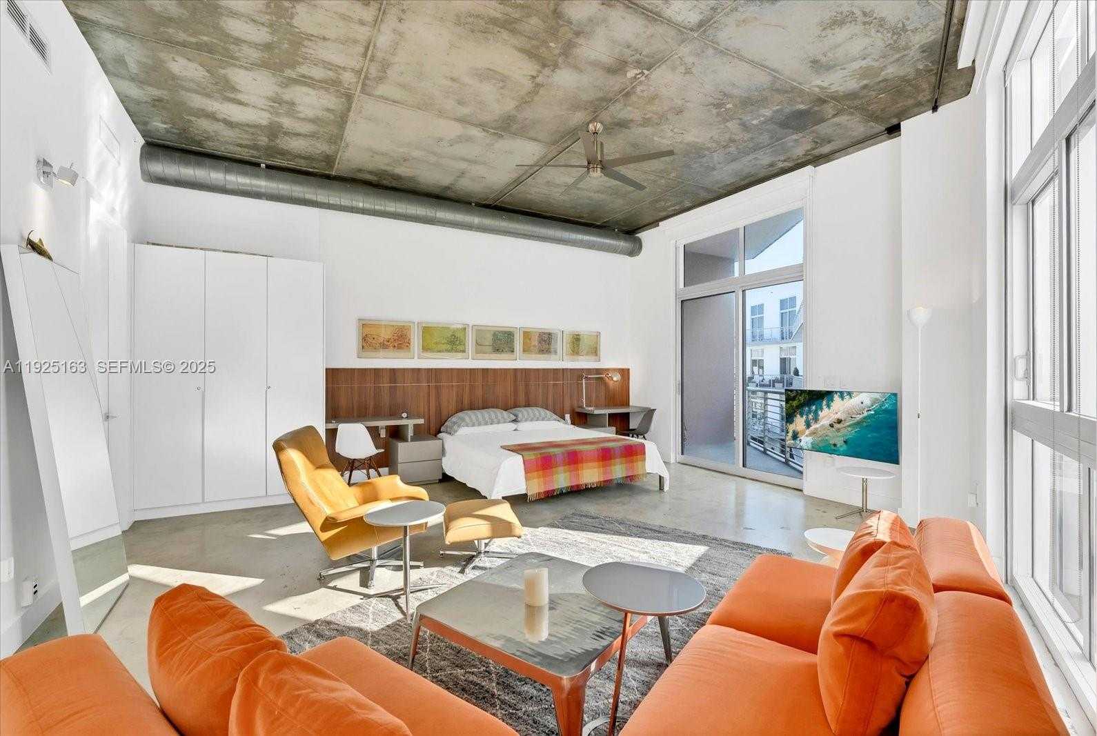 Small Image of 2001 MERIDIAN AVE #510, Miami Beach Number 2