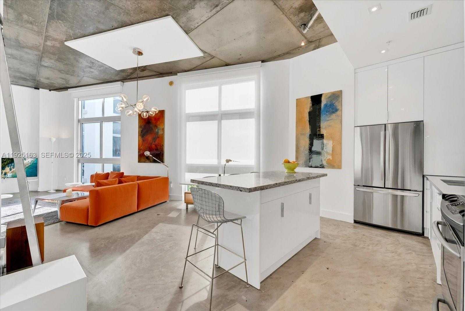 Small Image of 2001 MERIDIAN AVE #510, Miami Beach Number 7