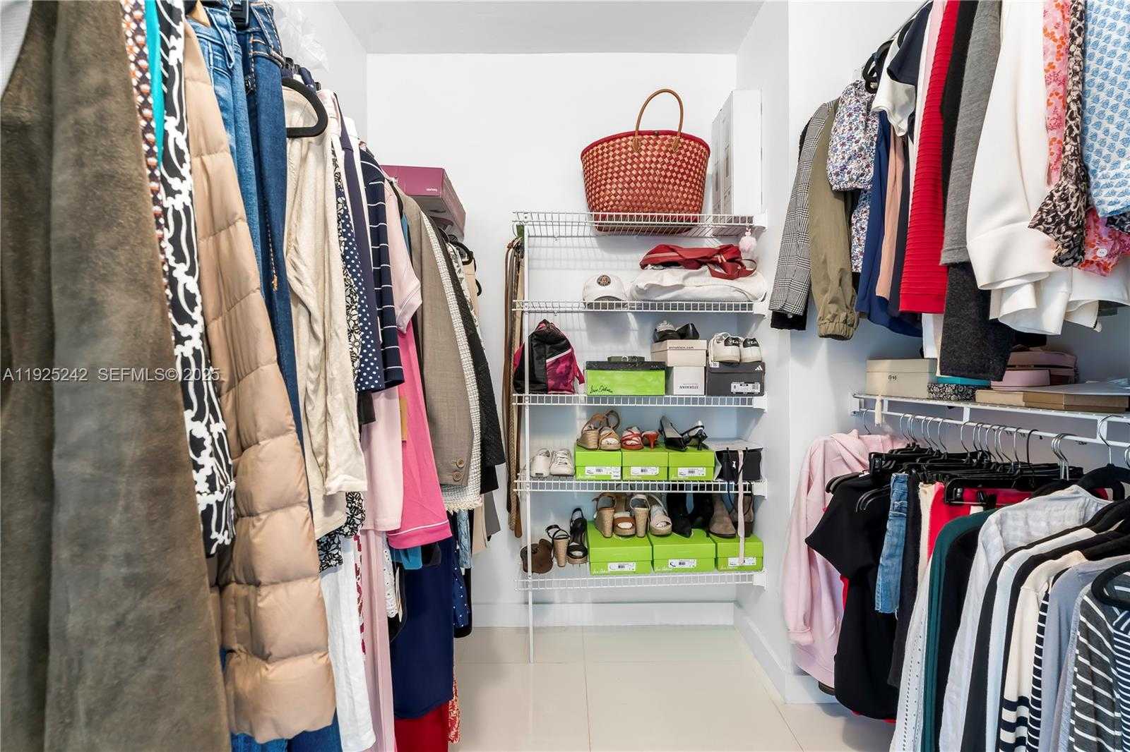 Small Image of 1688 WEST AVE #401, Miami Beach Number 13