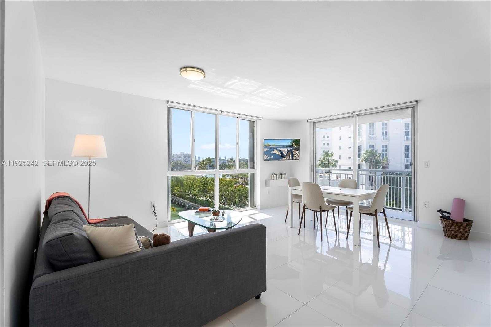 Small Image of 1688 WEST AVE #401, Miami Beach Number 5