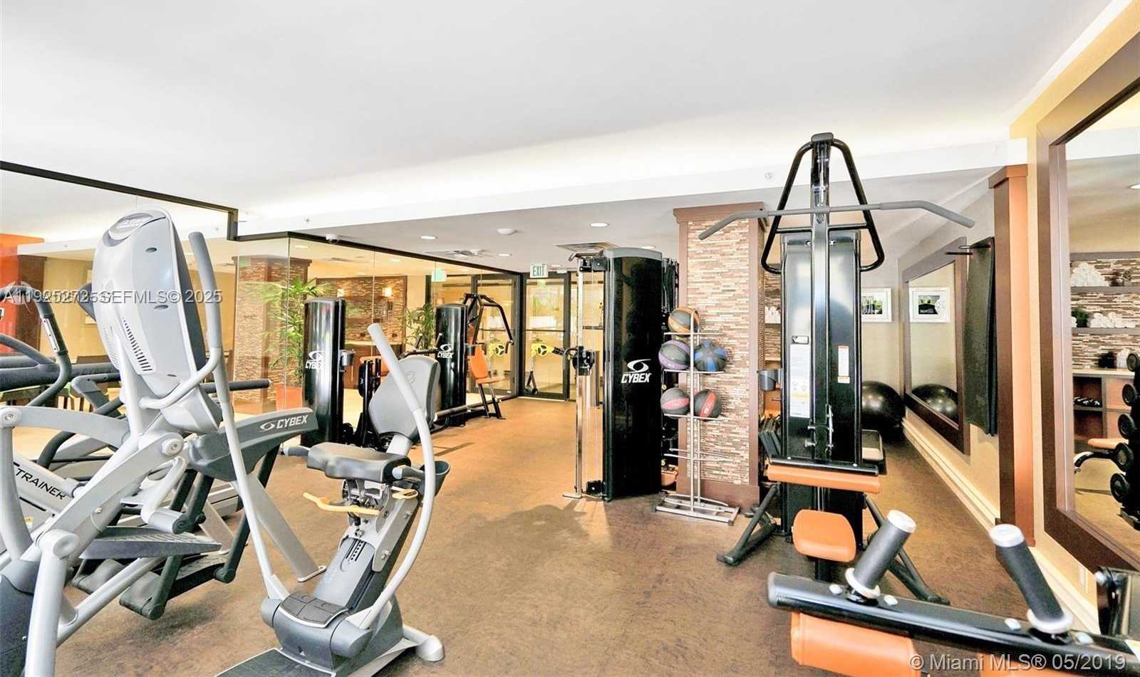 Small Image of 2800 ISLAND BLVD #902, Aventura Number 26