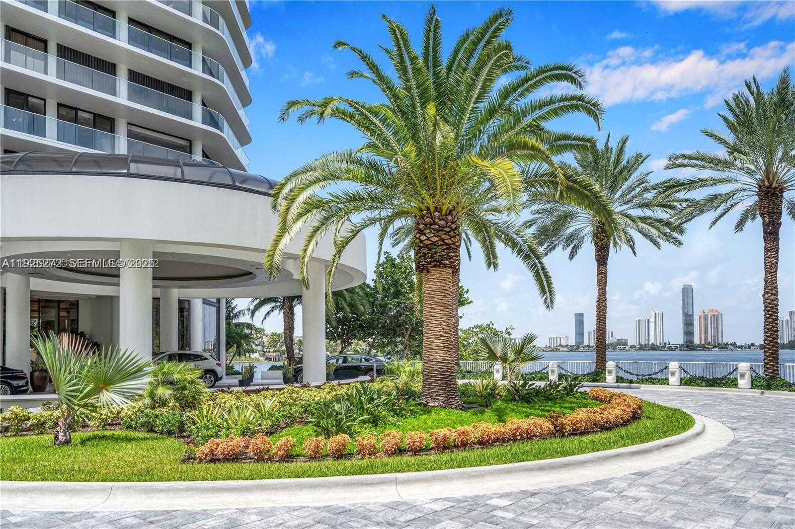 Small Image of 2800 ISLAND BLVD #902, Aventura Number 29