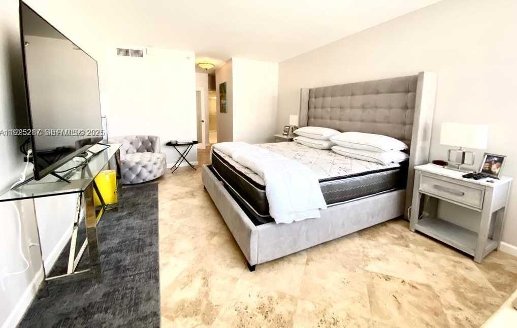 Small Image of 100 LINCOLN RD #608, Miami Beach Number 10