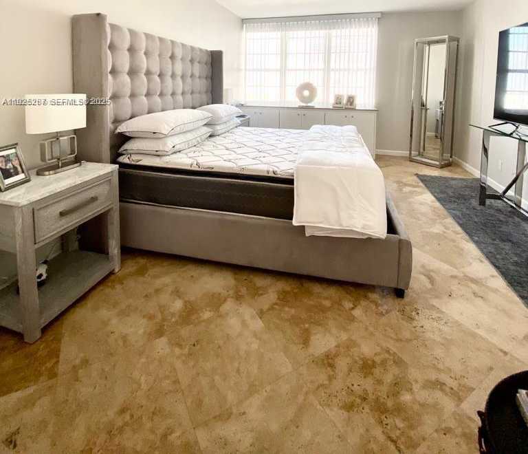 Small Image of 100 LINCOLN RD #608, Miami Beach Number 12