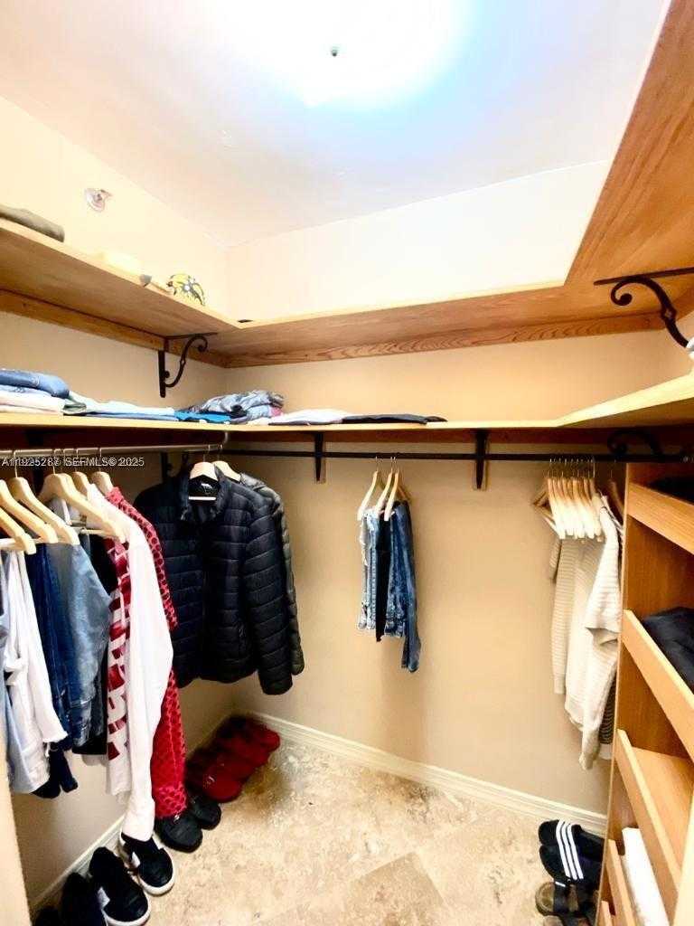 Small Image of 100 LINCOLN RD #608, Miami Beach Number 14