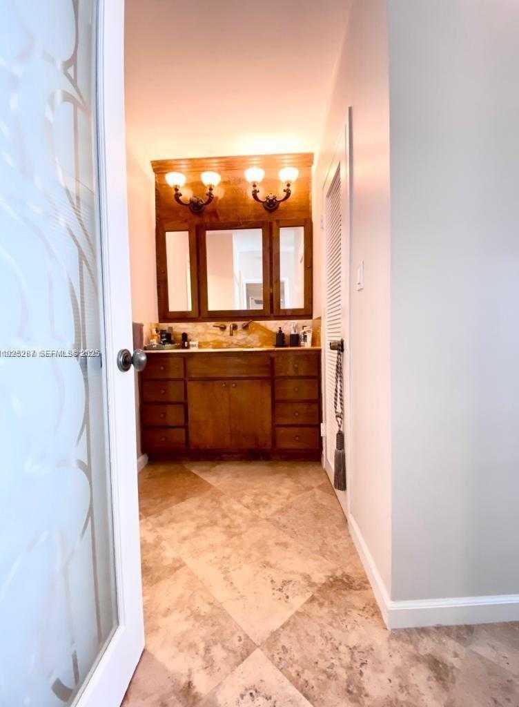 Small Image of 100 LINCOLN RD #608, Miami Beach Number 16