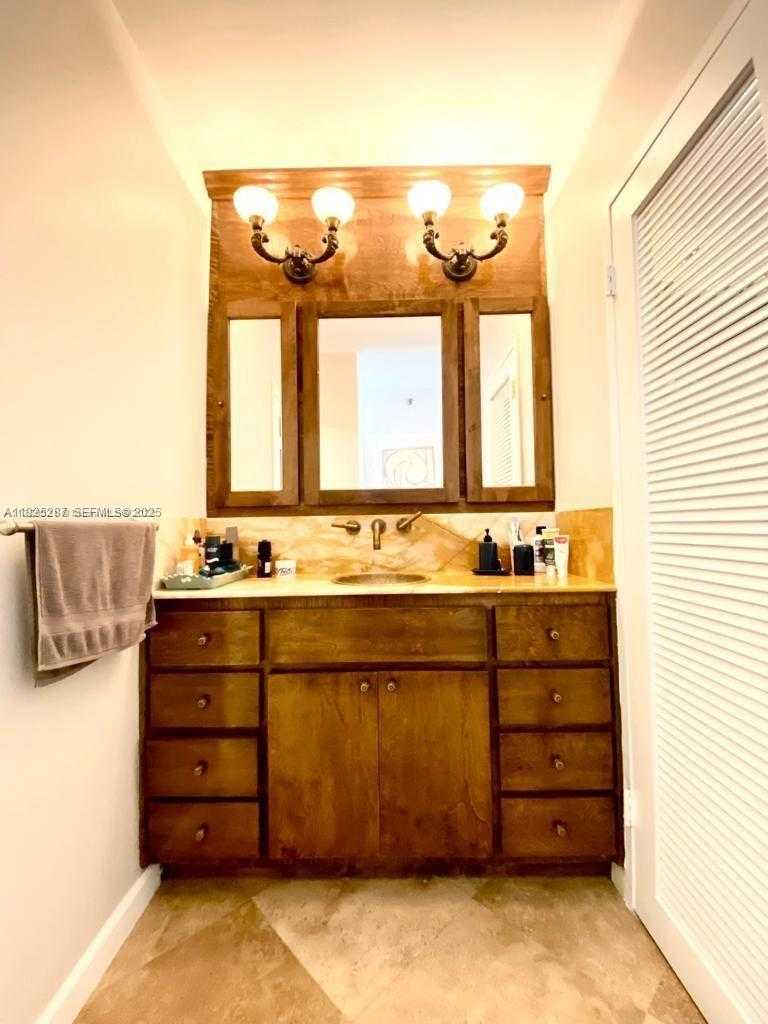 Small Image of 100 LINCOLN RD #608, Miami Beach Number 8