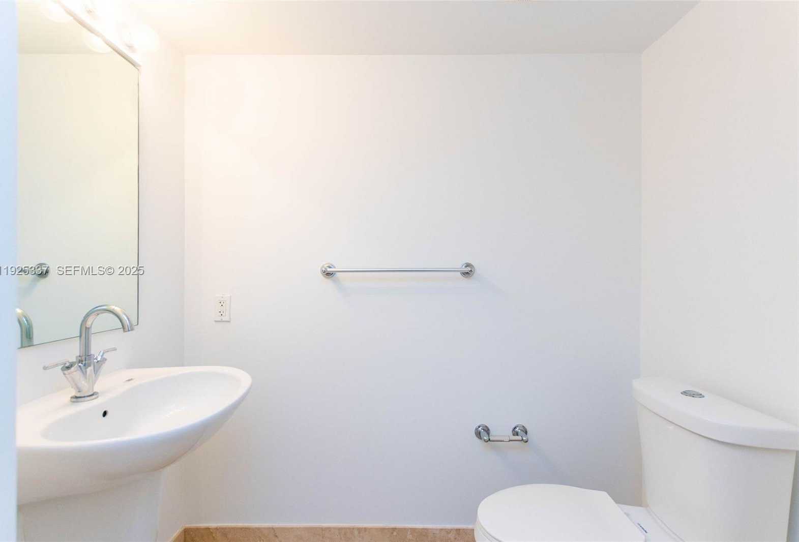 Small Image of 41 SOUTH EAST 5TH ST #2314, Miami Number 31