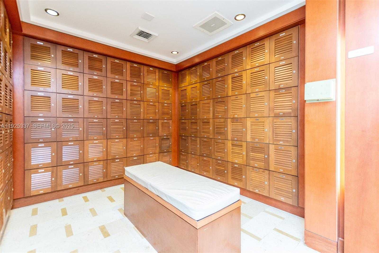 Small Image of 41 SOUTH EAST 5TH ST #2314, Miami Number 41