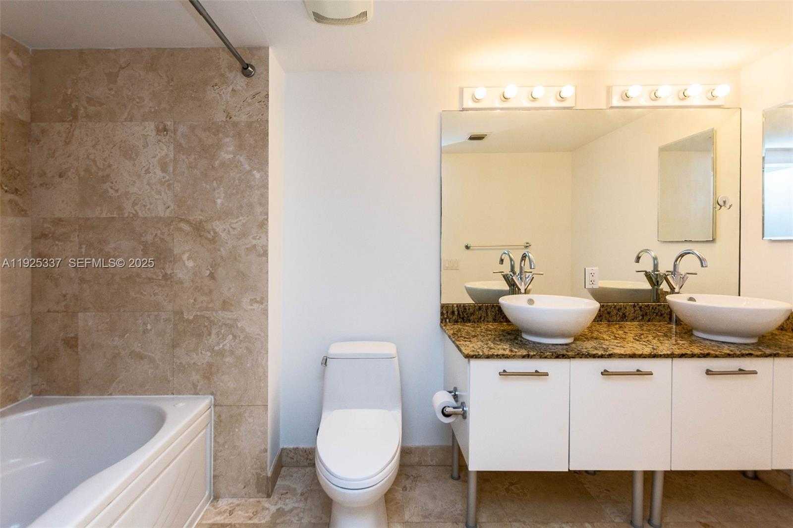 Small Image of 41 SOUTH EAST 5TH ST #2314, Miami Number 5