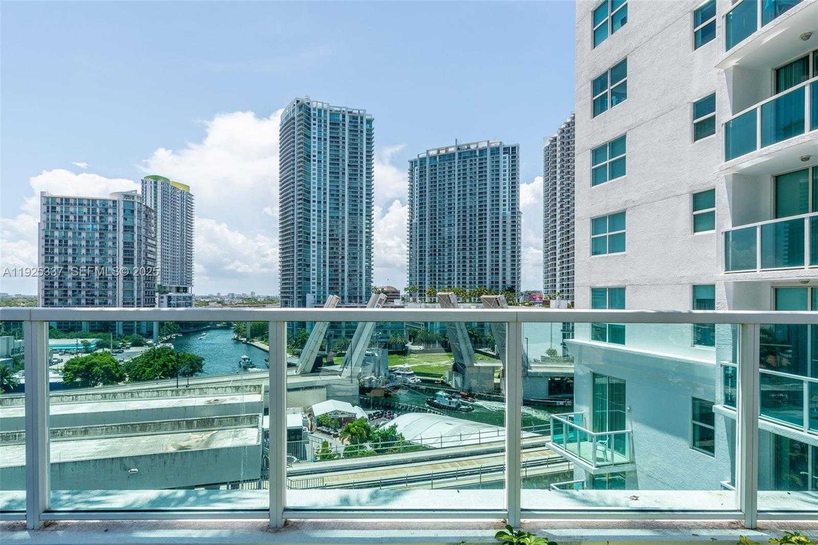 Small Image of 41 SOUTH EAST 5TH ST #2314, Miami Number 53