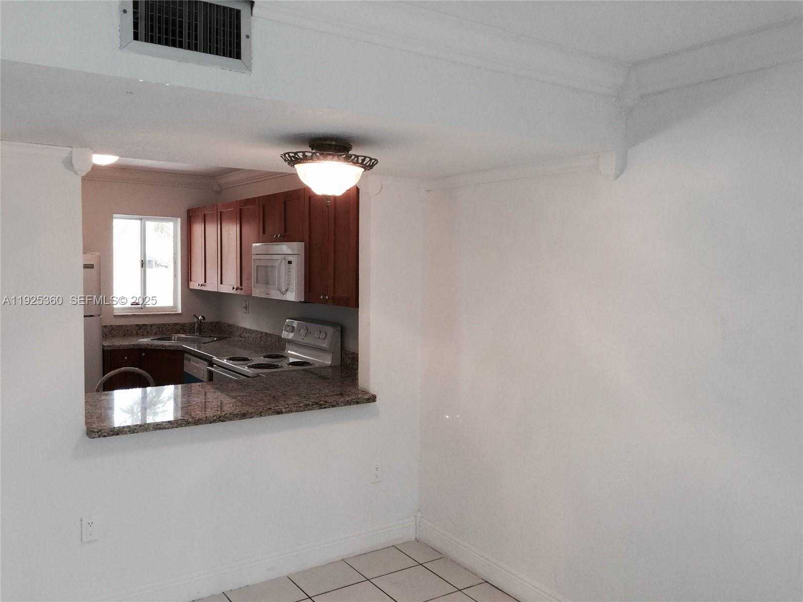 Small Image of 2780 WEST 76TH ST #205, Hialeah Number 12