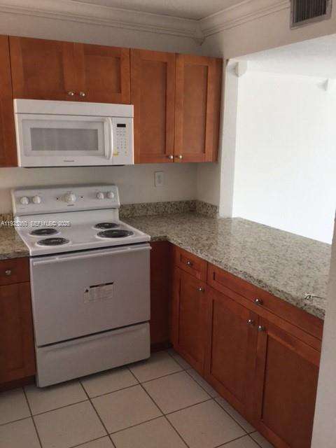 Small Image of 2780 WEST 76TH ST #205, Hialeah Number 3