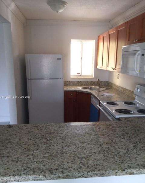 Small Image of 2780 WEST 76TH ST #205, Hialeah Number 4