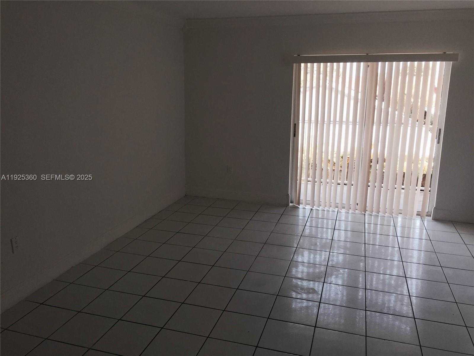Small Image of 2780 WEST 76TH ST #205, Hialeah Number 7