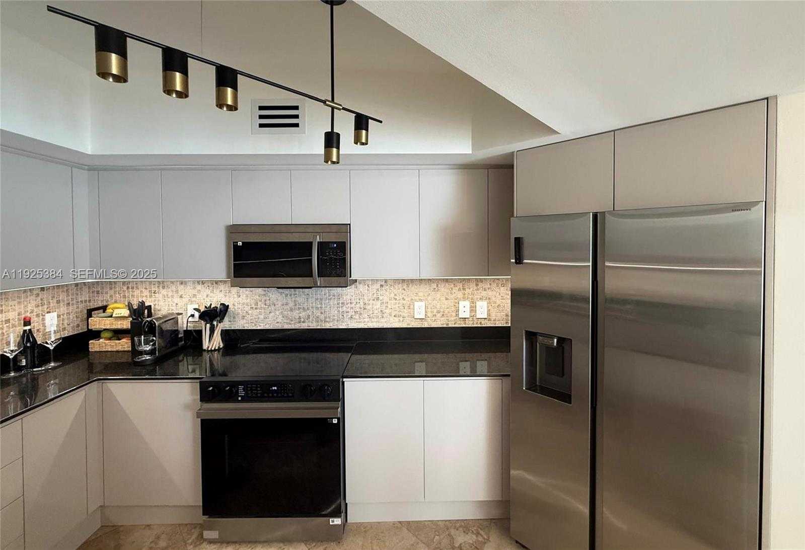 Small Image of 16699 COLLINS AVE #2701, Sunny Isles Beach Number 4