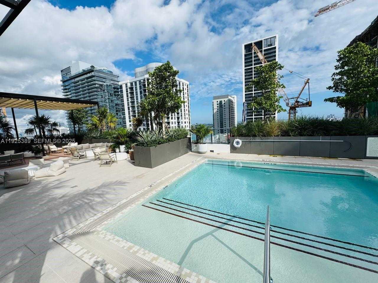 Small Image of 11 NORTH EAST 6TH #2813, Miami Number 12