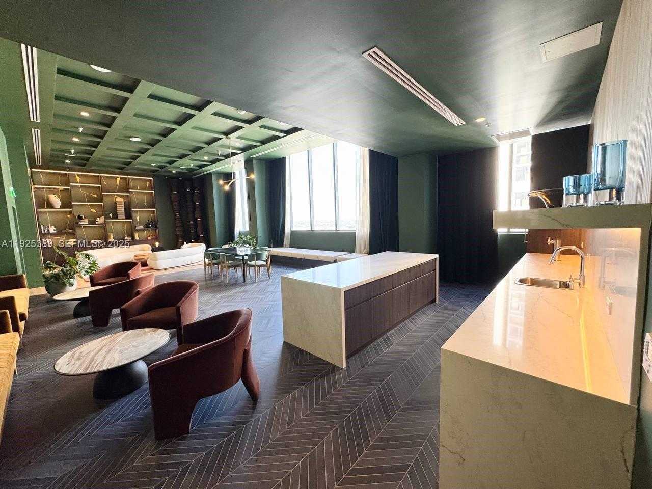 Small Image of 11 NORTH EAST 6TH #2813, Miami Number 4