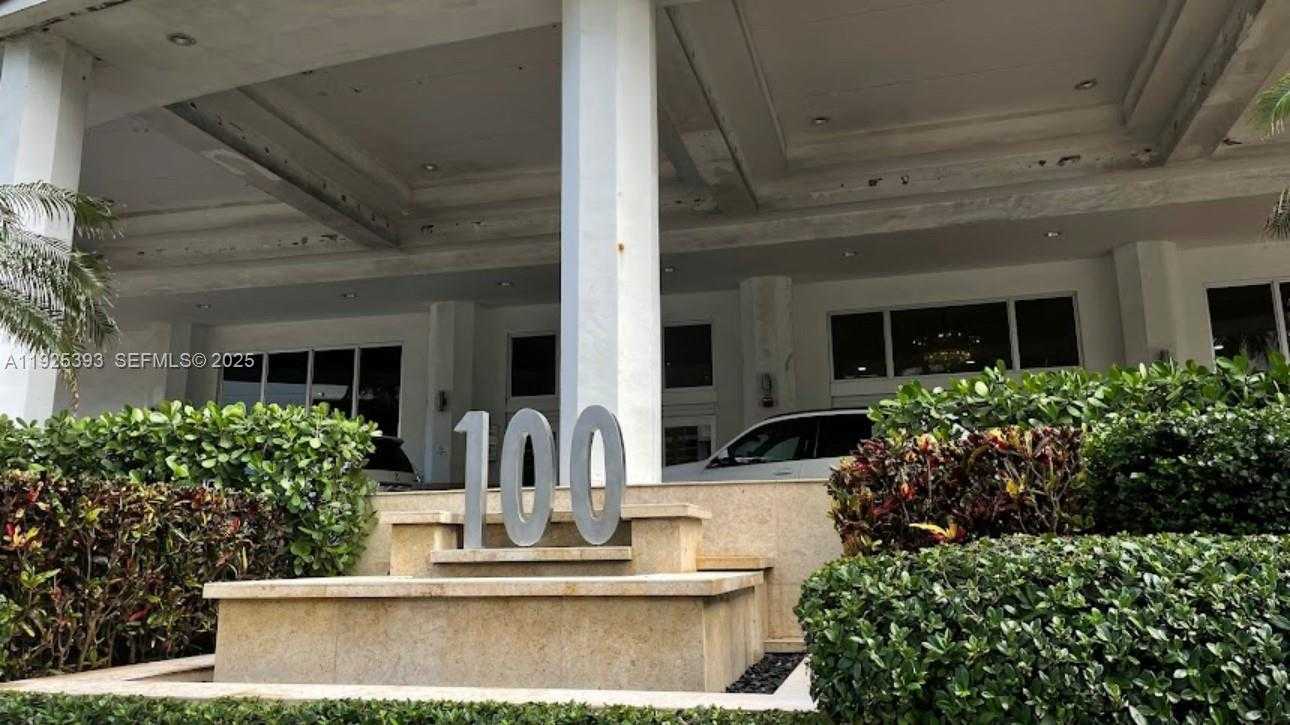 Small Image of 100 LINCOLN RD #1427, Miami Beach Number 5