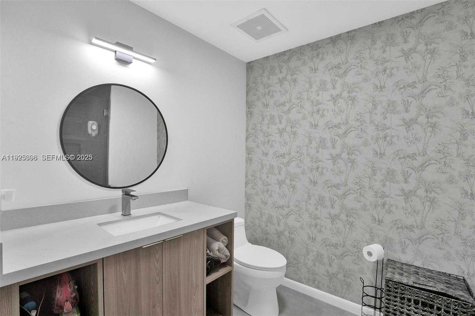 Small Image of 3470 EAST COAST AVE #H0904, Miami Number 22