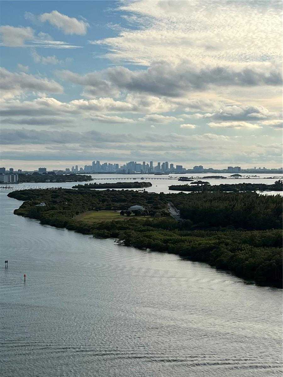 Small Image of 300 SOUTH EAST BAYVIEW DR #2114, Sunny Isles Beach Number 3