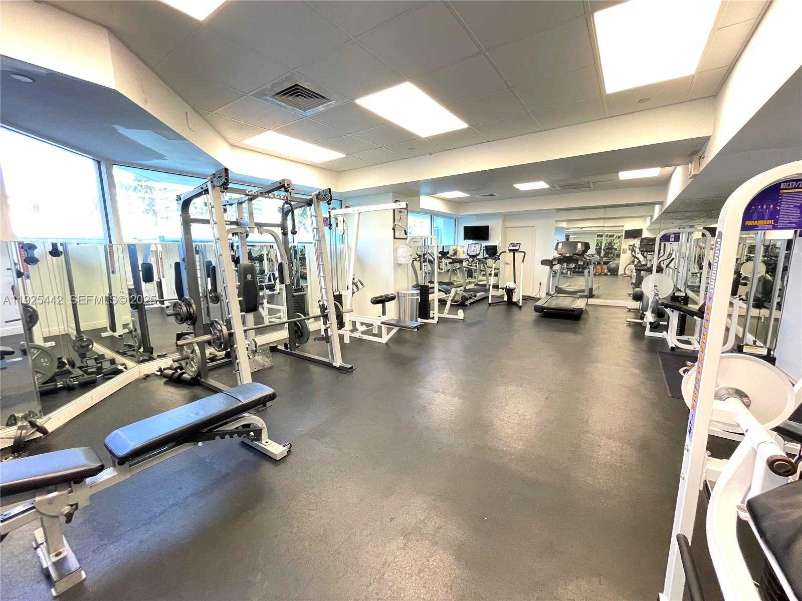 Small Image of 5900 COLLINS AVE #1104, Miami Beach Number 35