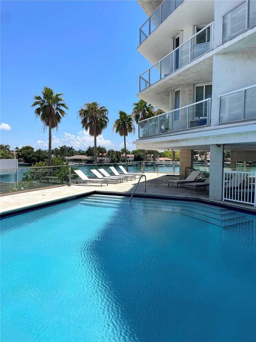 Small Image of 5900 COLLINS AVE #1104, Miami Beach Number 36