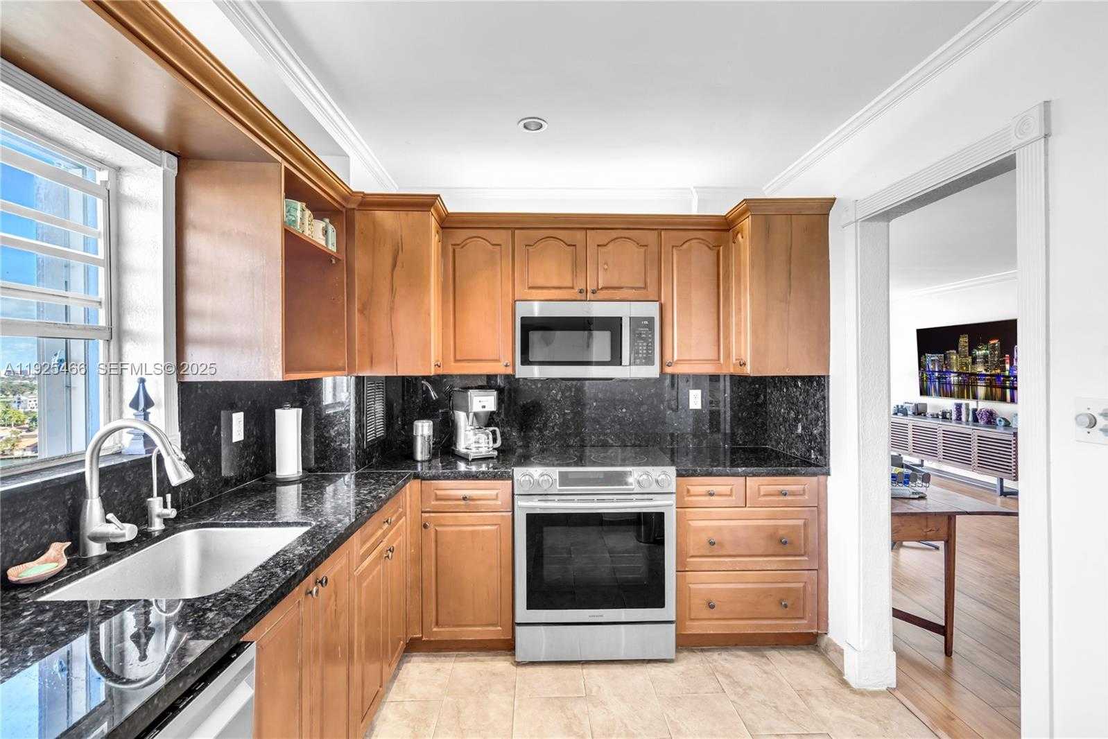 Small Image of 1865 79TH ST CSWY #PHI, North Bay Village Number 20