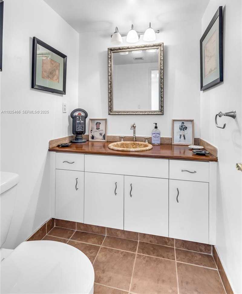 Small Image of 1865 79TH ST CSWY #PHI, North Bay Village Number 28