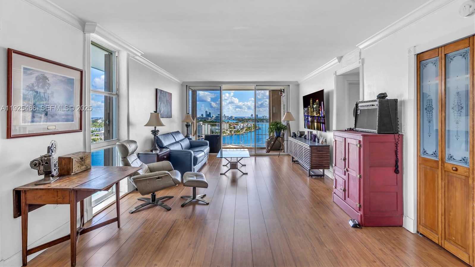 Small Image of 1865 79TH ST CSWY #PHI, North Bay Village Number 3