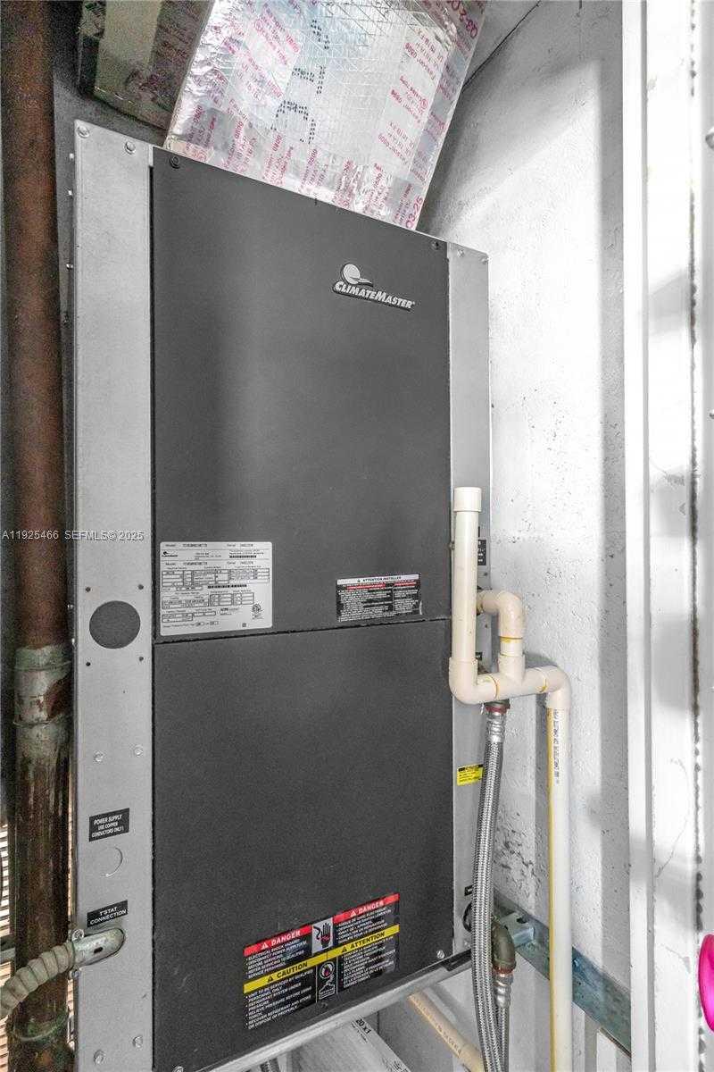 Small Image of 1865 79TH ST CSWY #PHI, North Bay Village Number 33