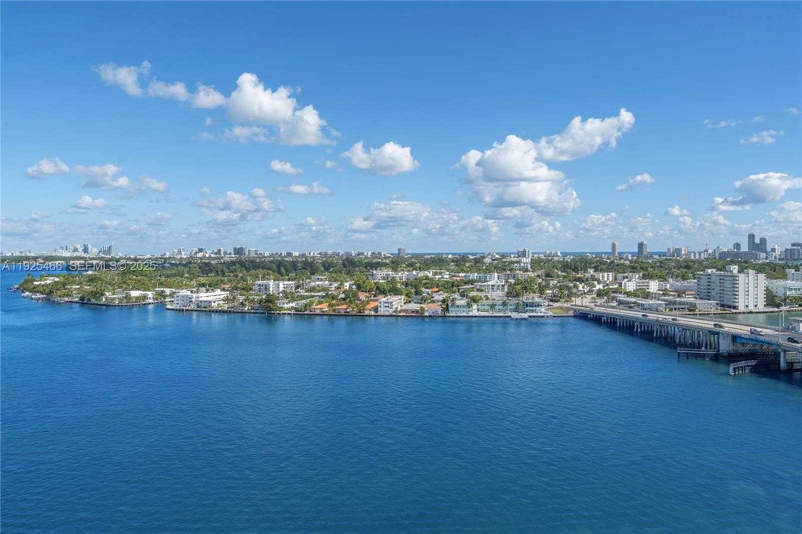 Small Image of 1865 79TH ST CSWY #PHI, North Bay Village Number 43