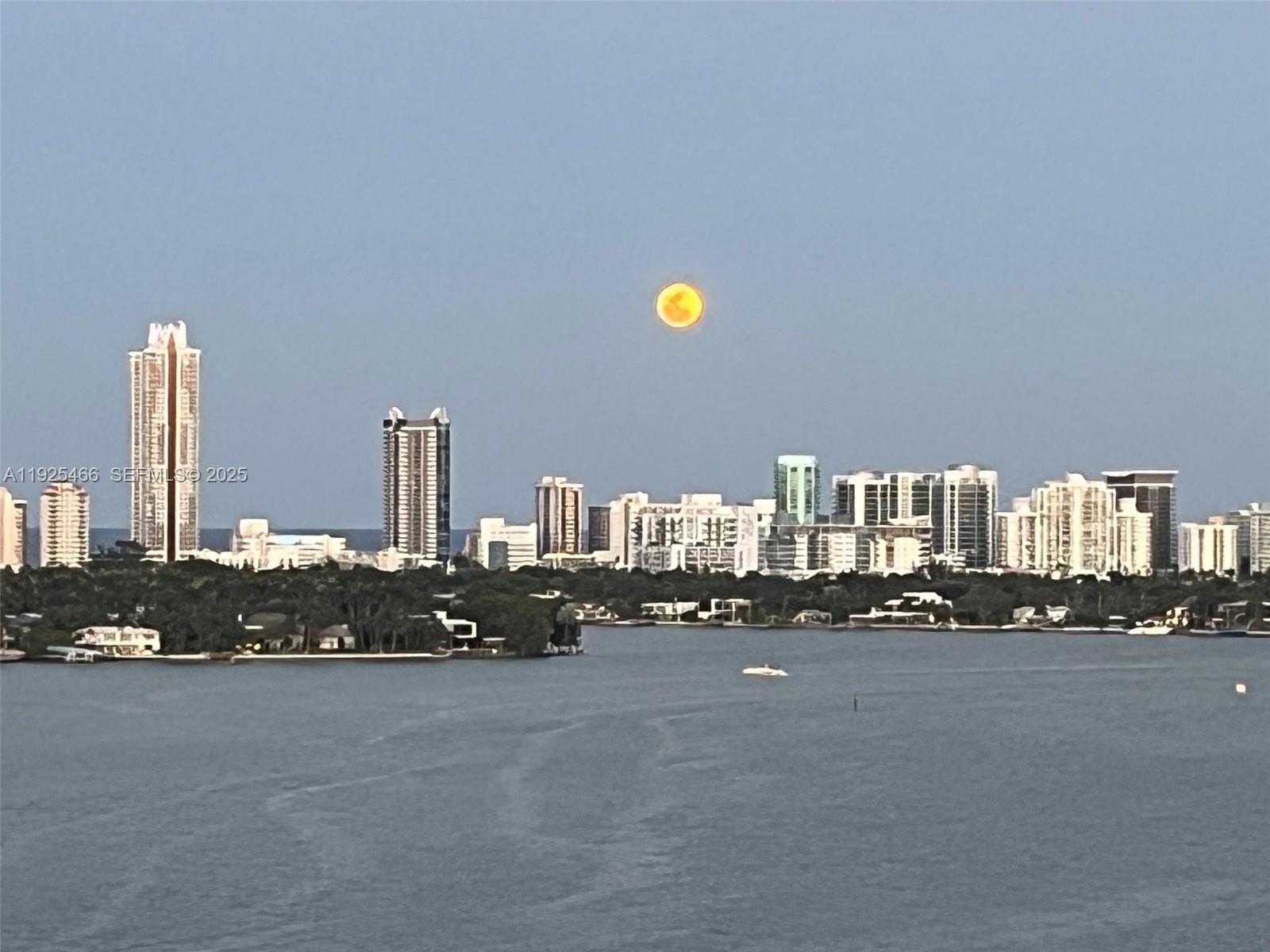 Small Image of 1865 79TH ST CSWY #PHI, North Bay Village Number 54