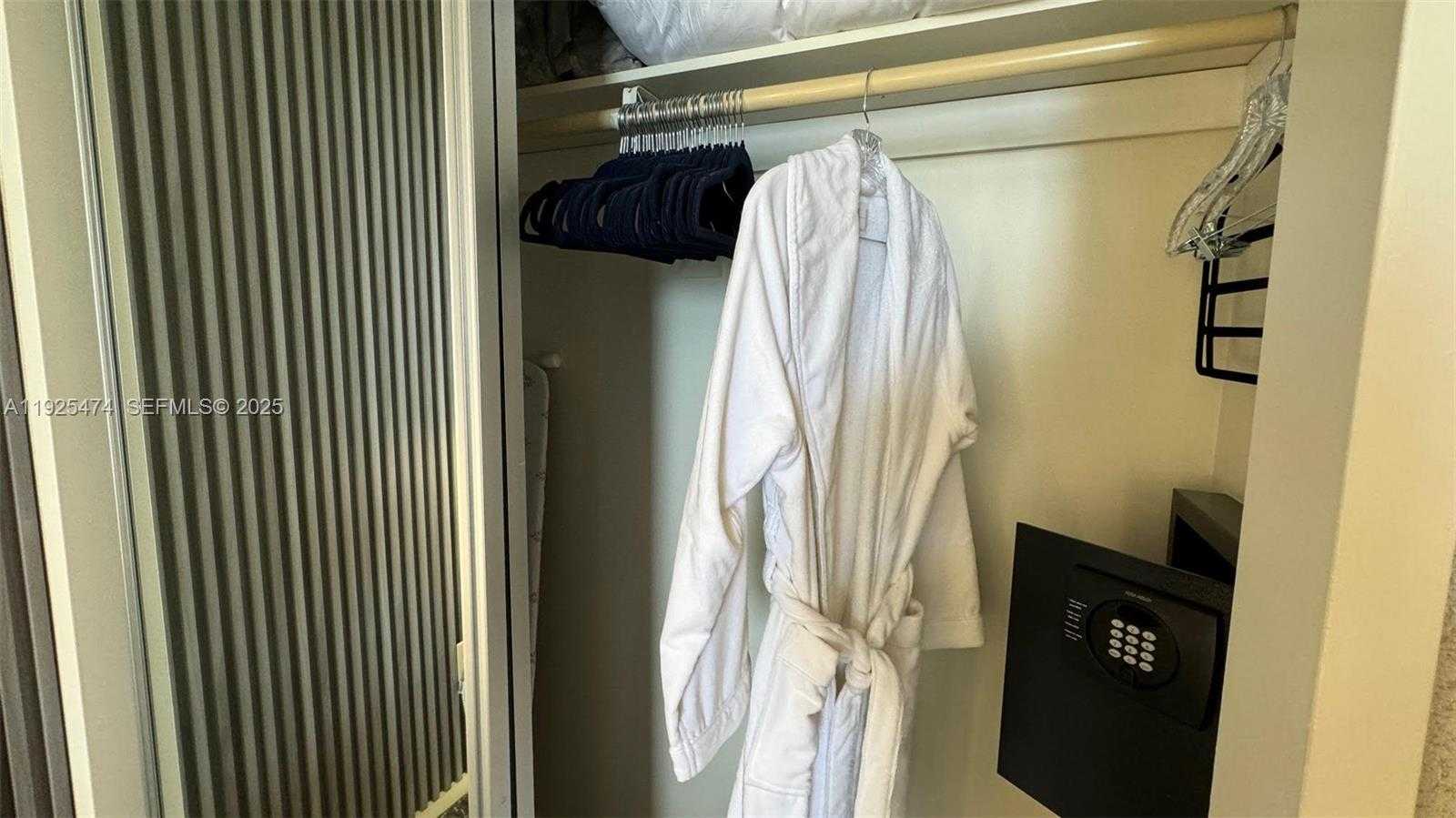 Small Image of 18001 COLLINS AVE #1110, Sunny Isles Beach Number 28