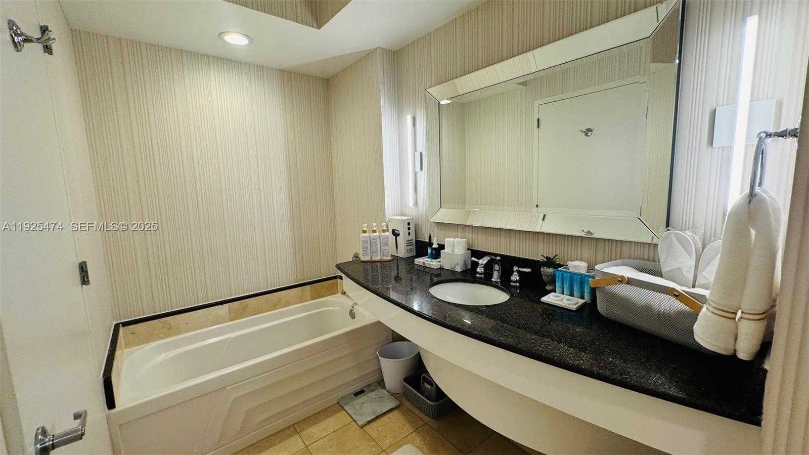 Small Image of 18001 COLLINS AVE #1110, Sunny Isles Beach Number 33