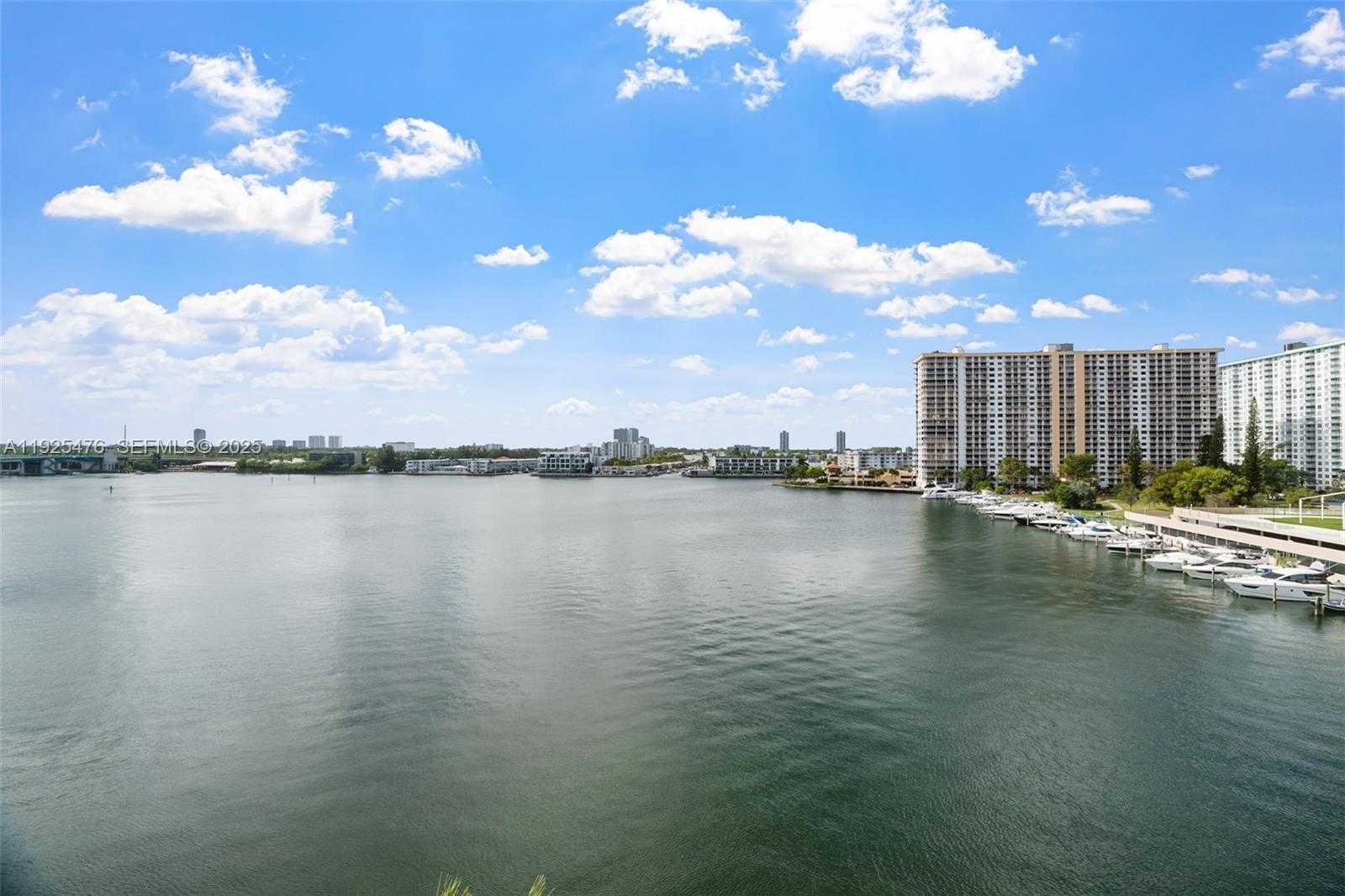 Small Image of 17150 NORTH BAY RD #2706, Sunny Isles Beach Number 20